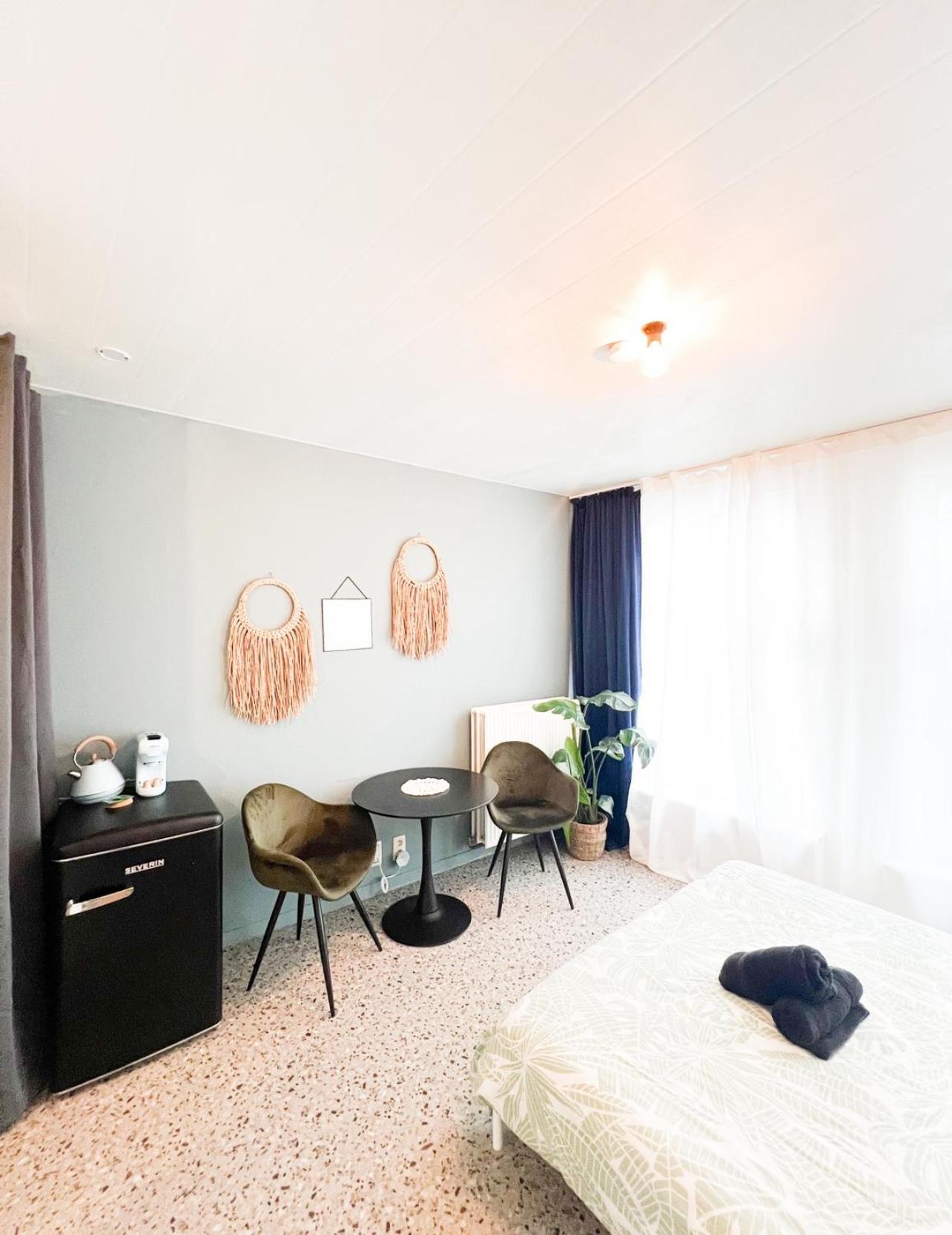 Апартаменты Antwerp Studio'S Экстерьер фото